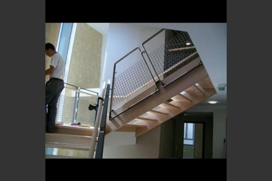 Chantier chef boutonne maison d'assiociations escaliers mÃ©talliques poitiers